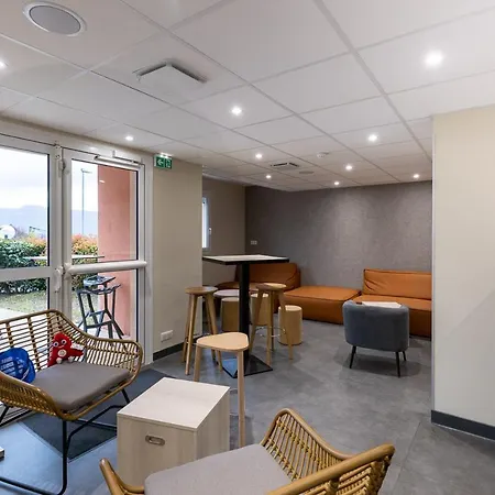 Ibis Budget Viaduc Hotel 3*