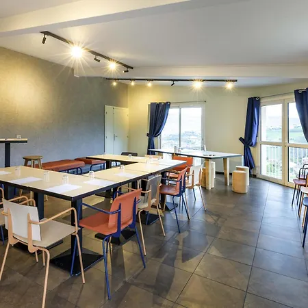 Ibis Budget Viaduc مييو