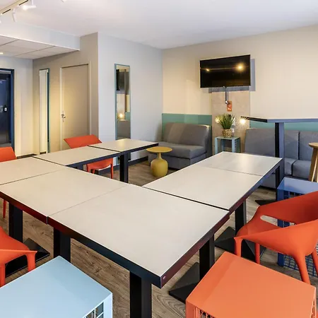 Ibis Budget Viaduc Hotel 3*