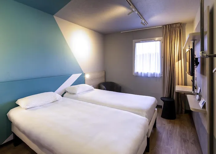 Ibis Budget Viaduc Отель 3*