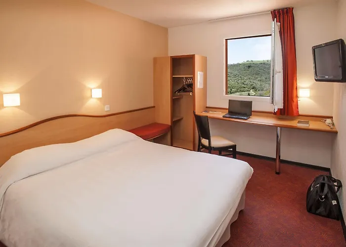 Ibis Budget Viaduc Отель